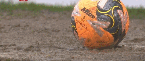 半场战报：格林斯比0-0狼队，若昂-戈麦斯任意球中横梁